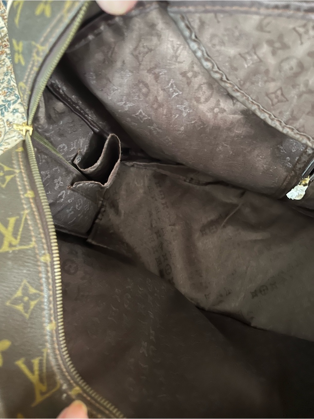 Classic Designer small Suitcase w garment department inside , plus more. - Picture 11 of 16